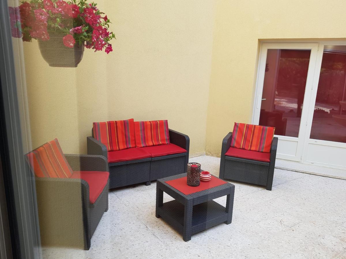 Ferienwohnung Le Patio Sarrians Exterior foto